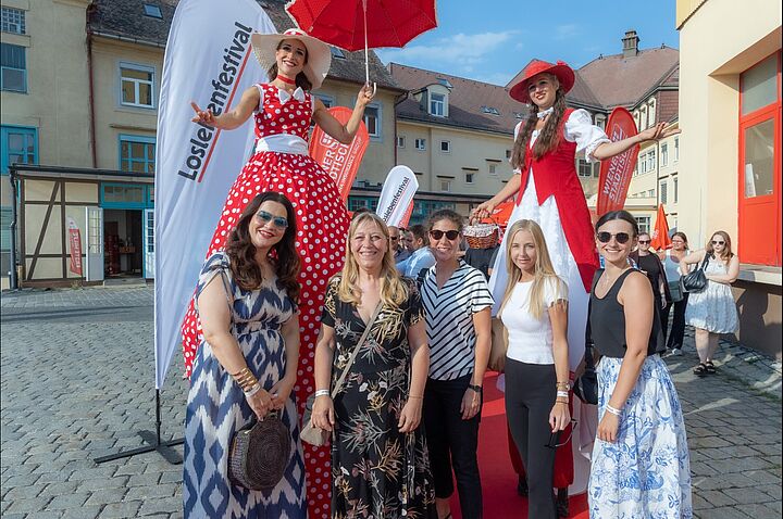 Gruppenfoto vom losleben Festival.