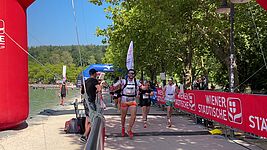 Bild von Läufern beim Marathon Kärnten läuft.