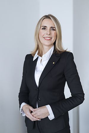 Sonja Steßl