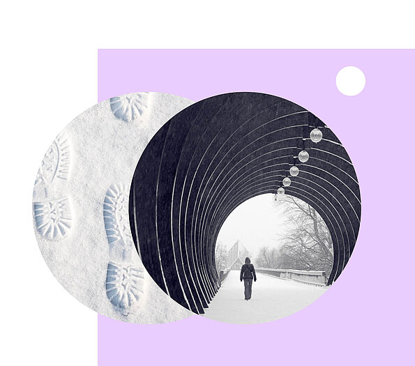 Eine Person geht vor einer Winterkulisse durch einen dunklen Tunnel und man sieht auch Fußspuren im Schnee.